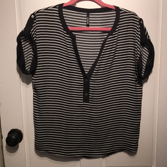Black & White Striped Short with button sleeve - Picture 1 of 2